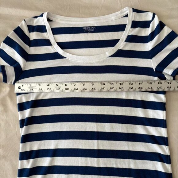 Merona Navy and White Striped Tee. Size L - Picture 4 of 5